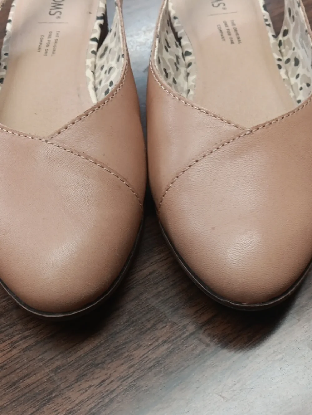 TOMS Women's Tan Slingback Flats